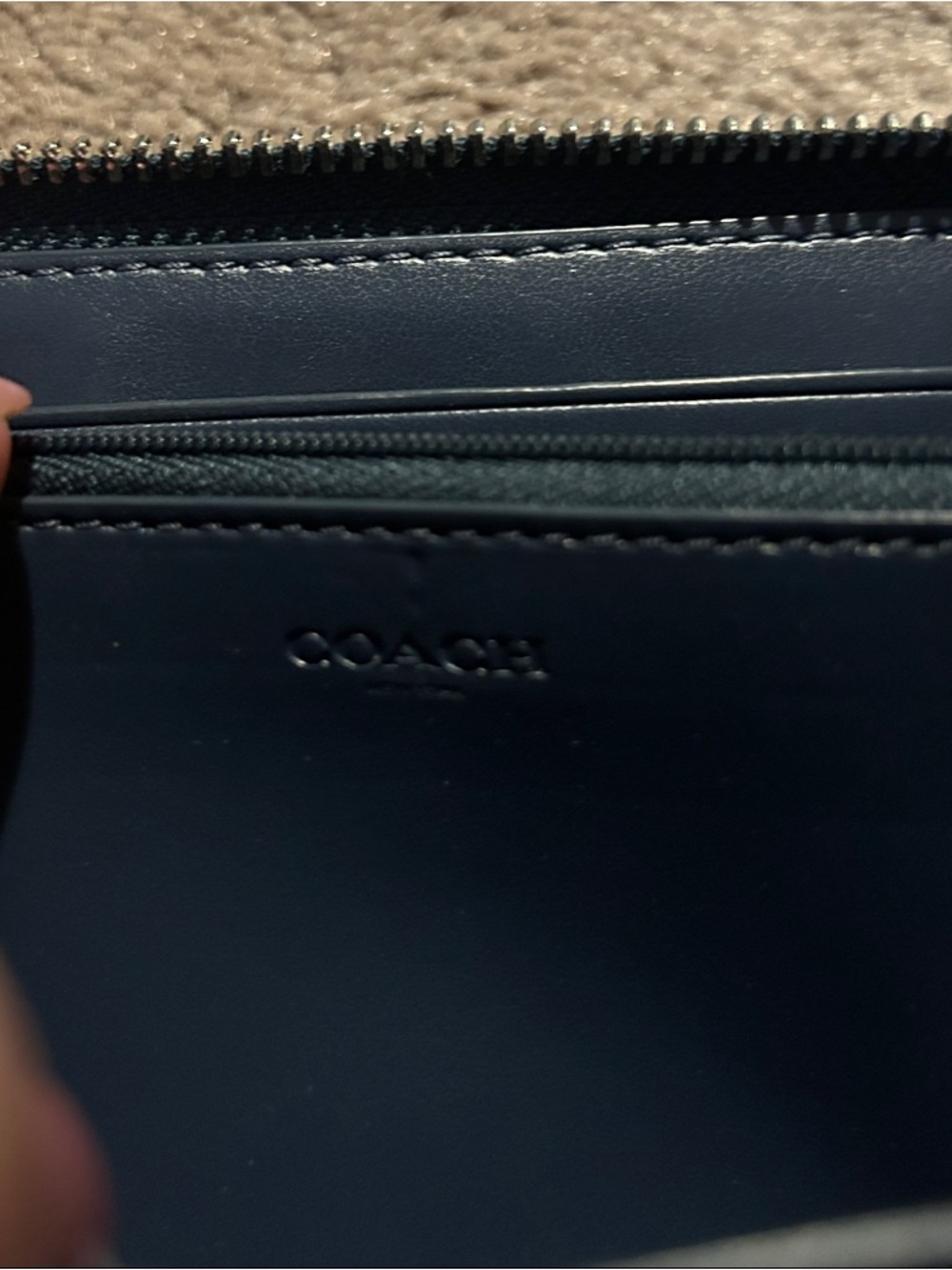 Coach 2019 Radial Rainbow Long Wallet in Signature Jacquard and Navy Leather EUC - Picture 5 of 9